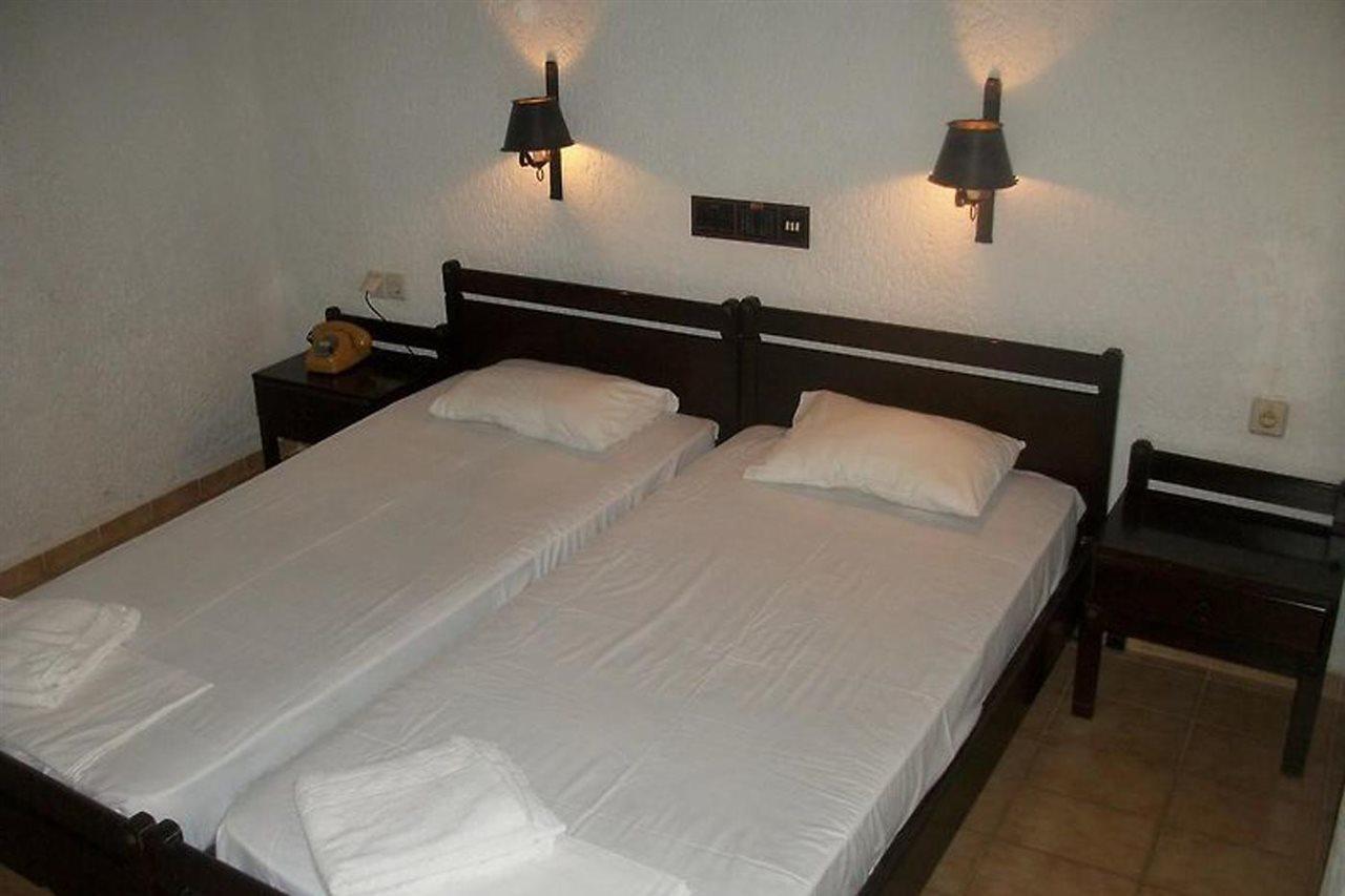 Efi Hotel Malia Buitenkant foto