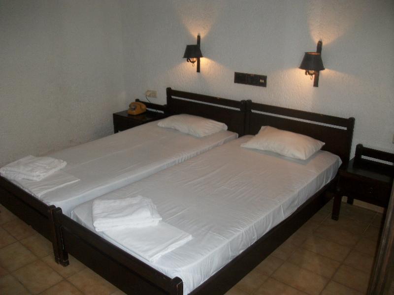 Efi Hotel Malia Buitenkant foto